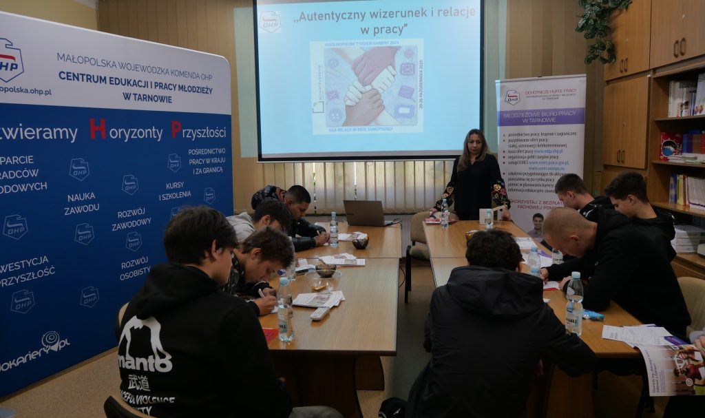 ,,Autentyczny wizerunek i relacje w pracy”